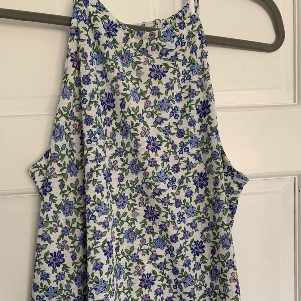 Women’s Sleeveless Top
